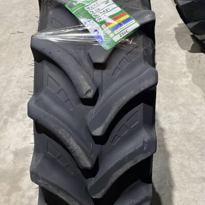 PETLAS 380/70R24