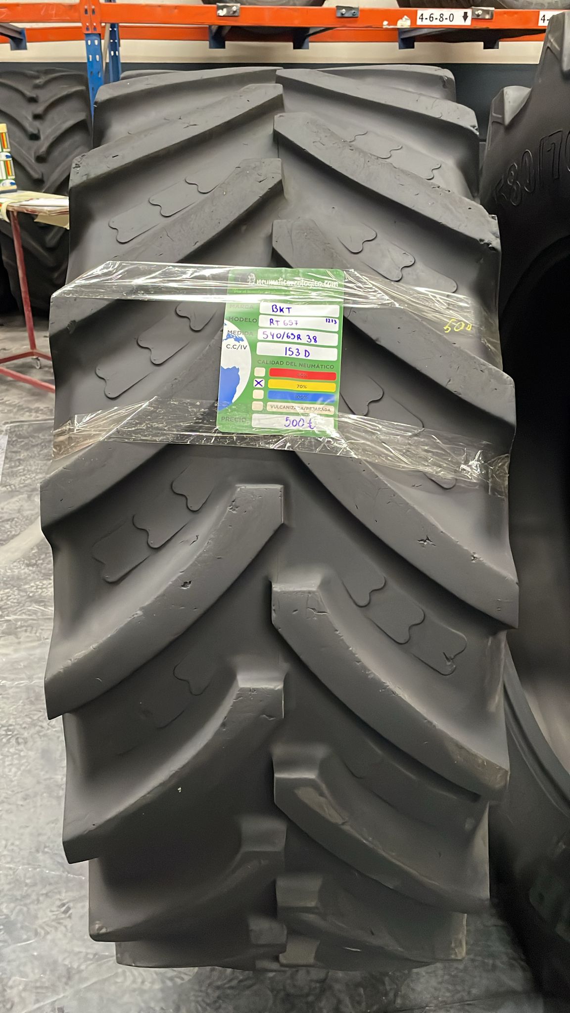 BKT 540/65R38 - Imagen 2