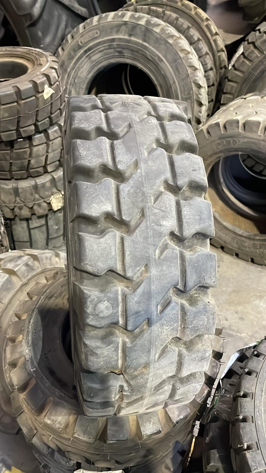 CONTINENTAL 180/70-8 MACIZA - Imagen 2