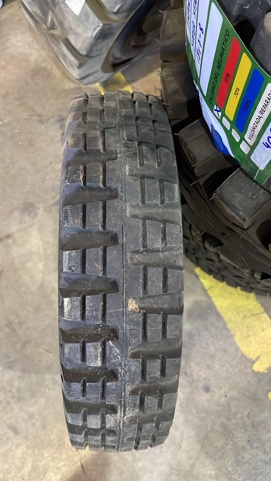 CONTINENTAL 5.00-8 MACIZA - Imagen 2