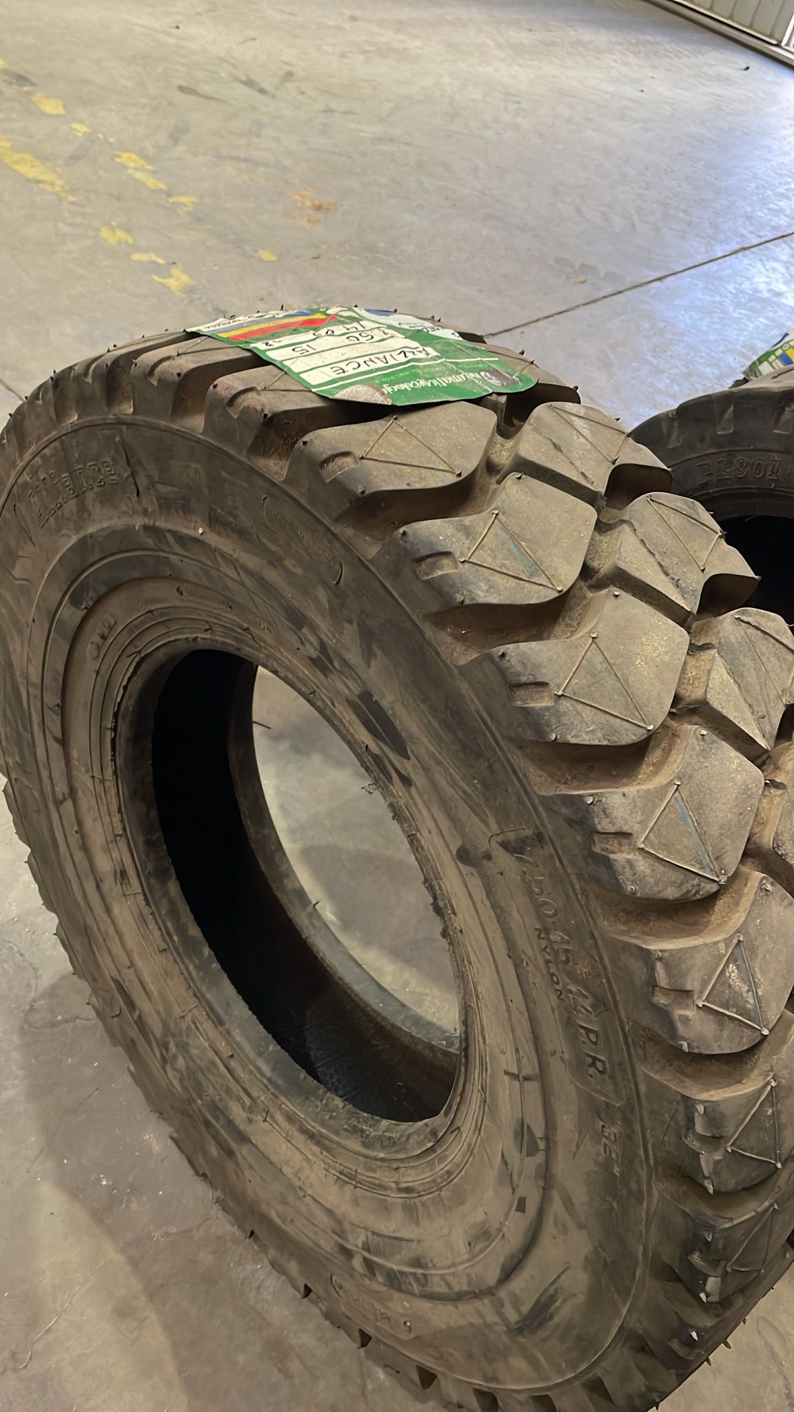 ALLIANCE 7.50-15 - Imagen 3