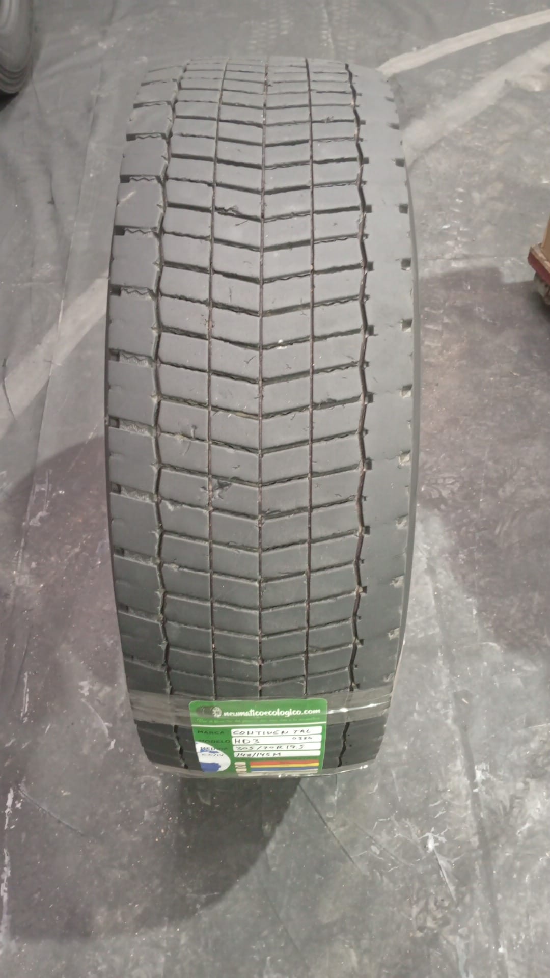 CONTINENTAL 305/70R19.5 - Imagen 2