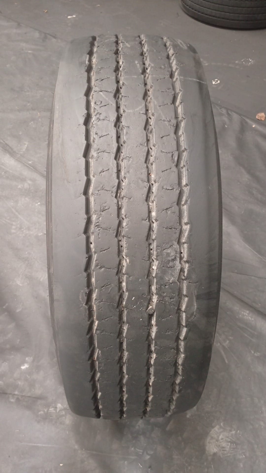 PIRELLI 305/70R19.5 - Imagen 2