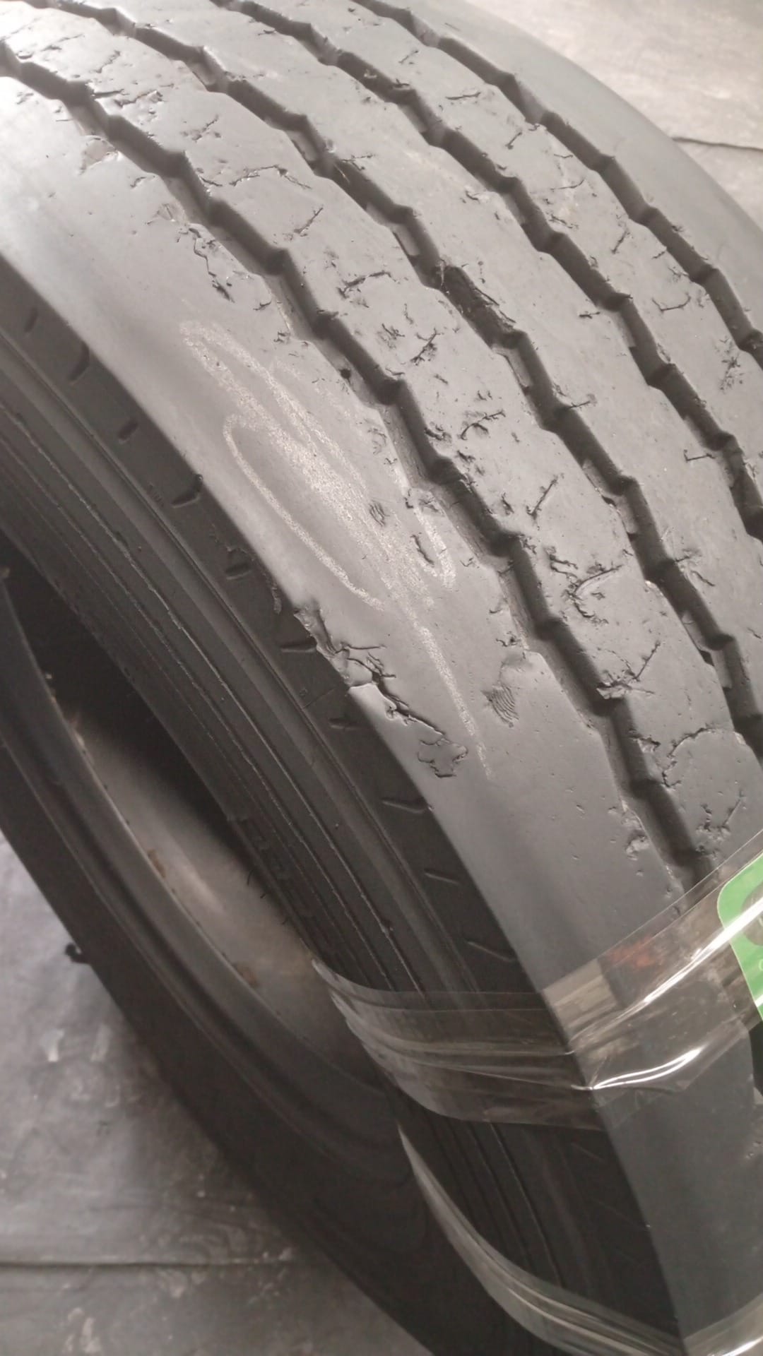 PIRELLI 305/70R19.5 - Imagen 3