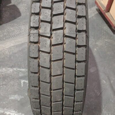 MICHELIN 215/75R17.5