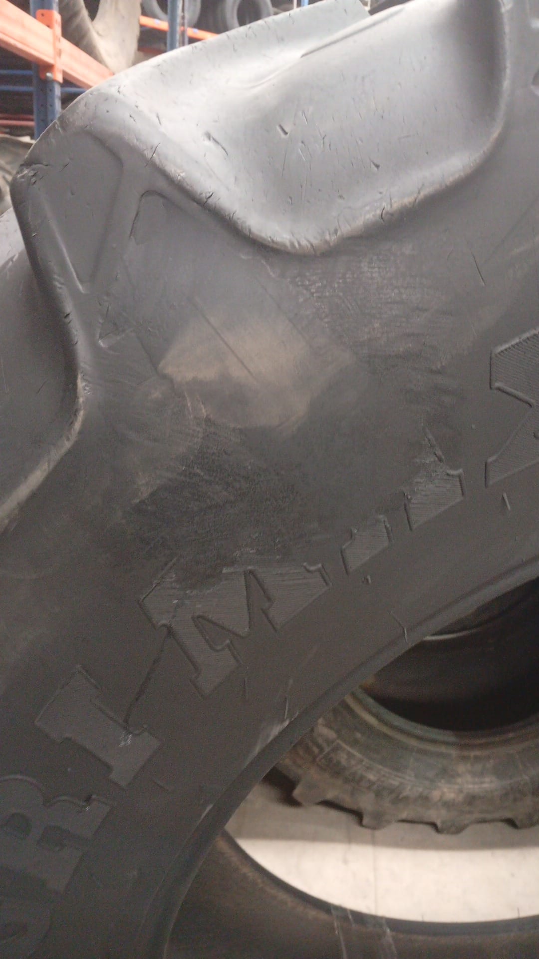 BKT 580/70R38 - Imagen 7