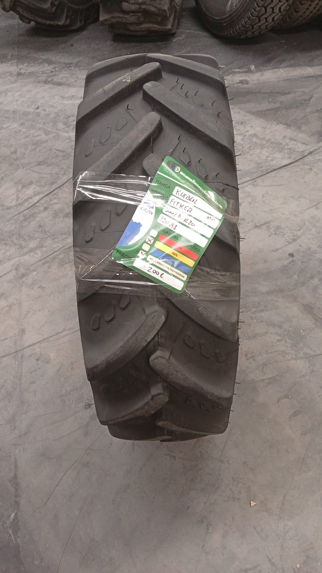 KLEBER 300/70R20 - Imagen 2