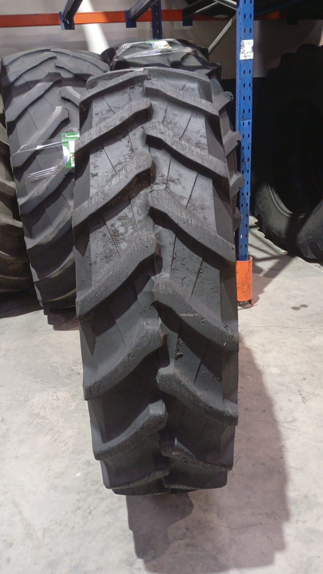 TRELLEBORG 420/85R38 - Imagen 2