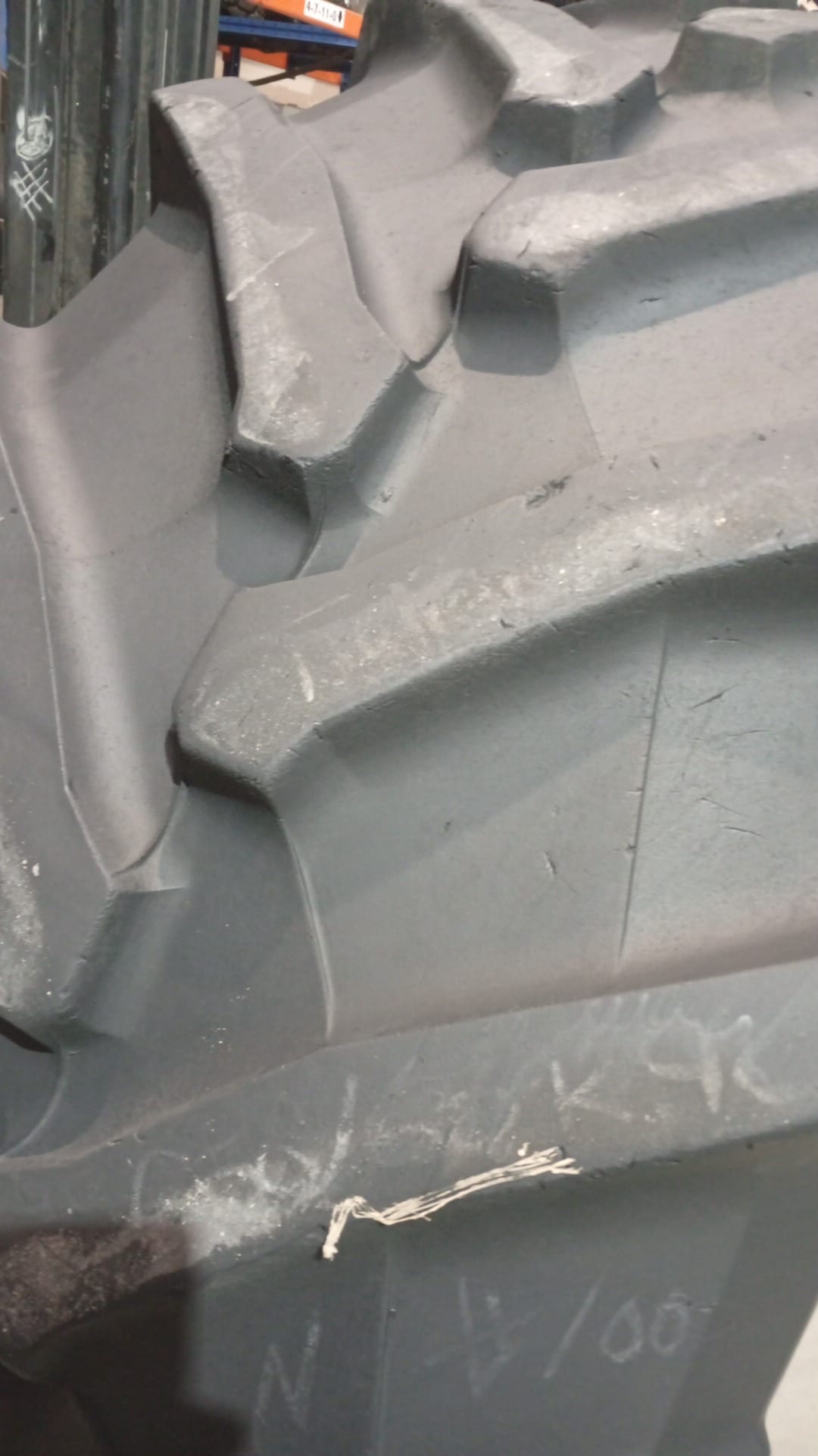 TRELLEBORG 650/65R42 - Imagen 3