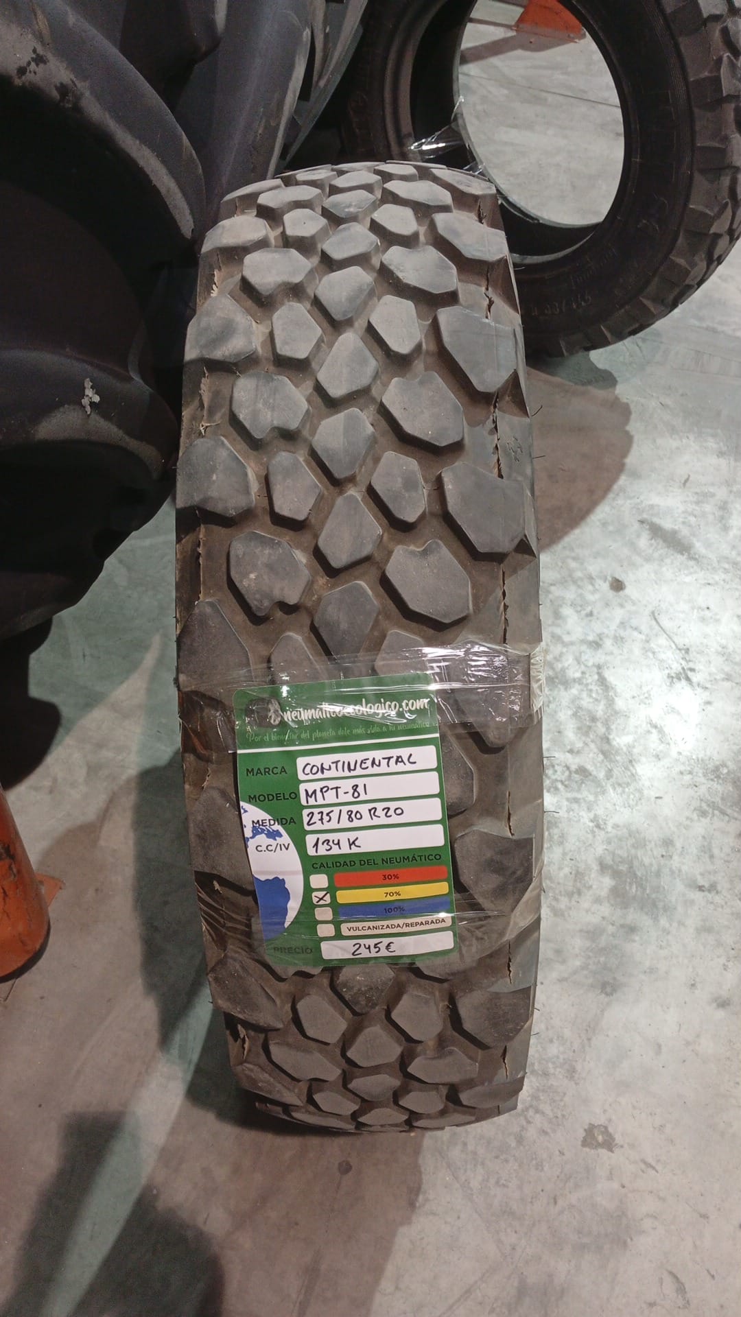 CONTINENTAL 275/80R20 - Imagen 2