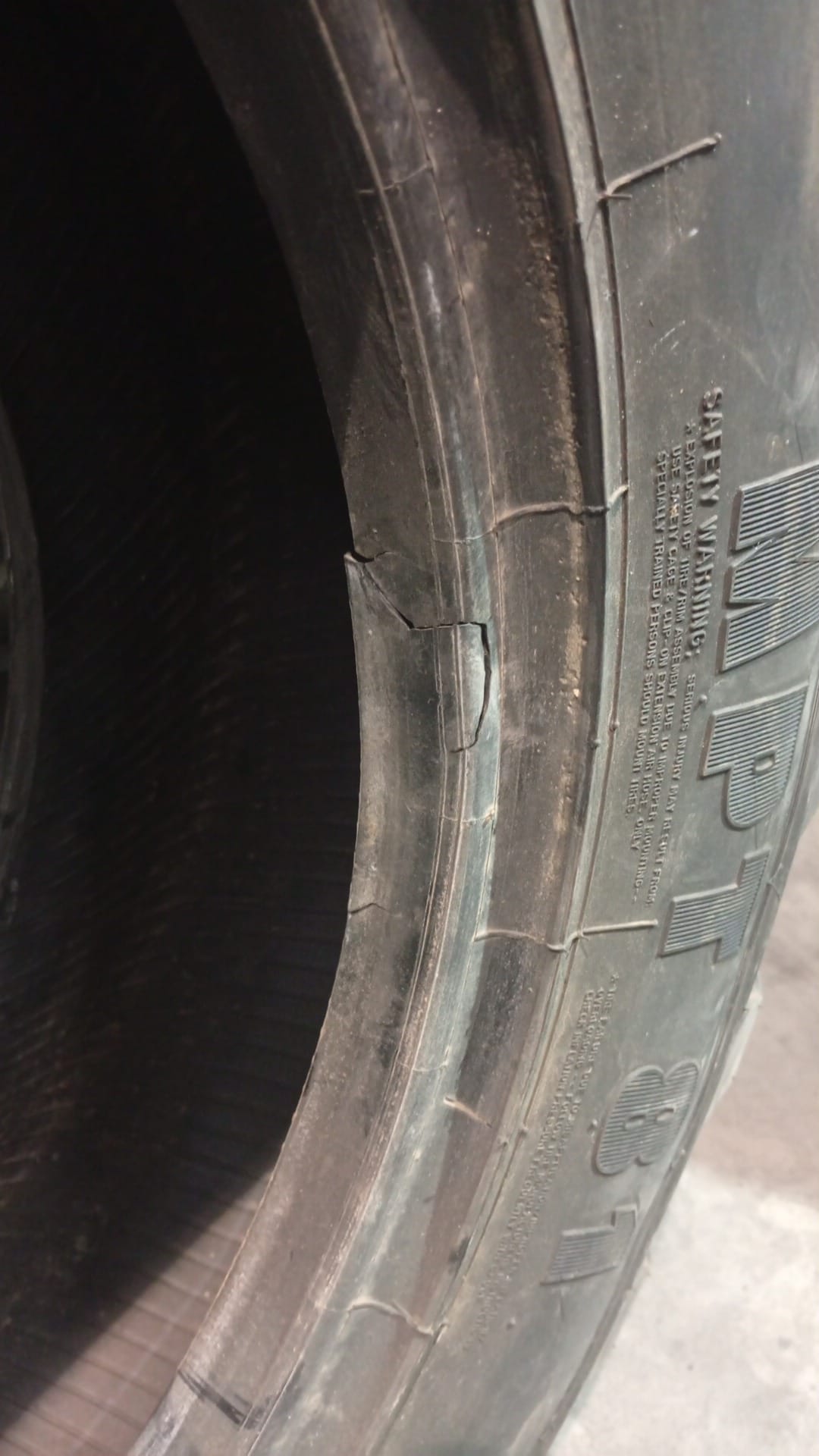 CONTINENTAL 275/80R20 - Imagen 3