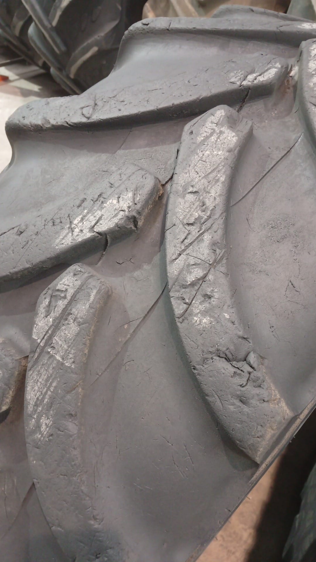 VREDESTEIN 460/70R24 - Imagen 5