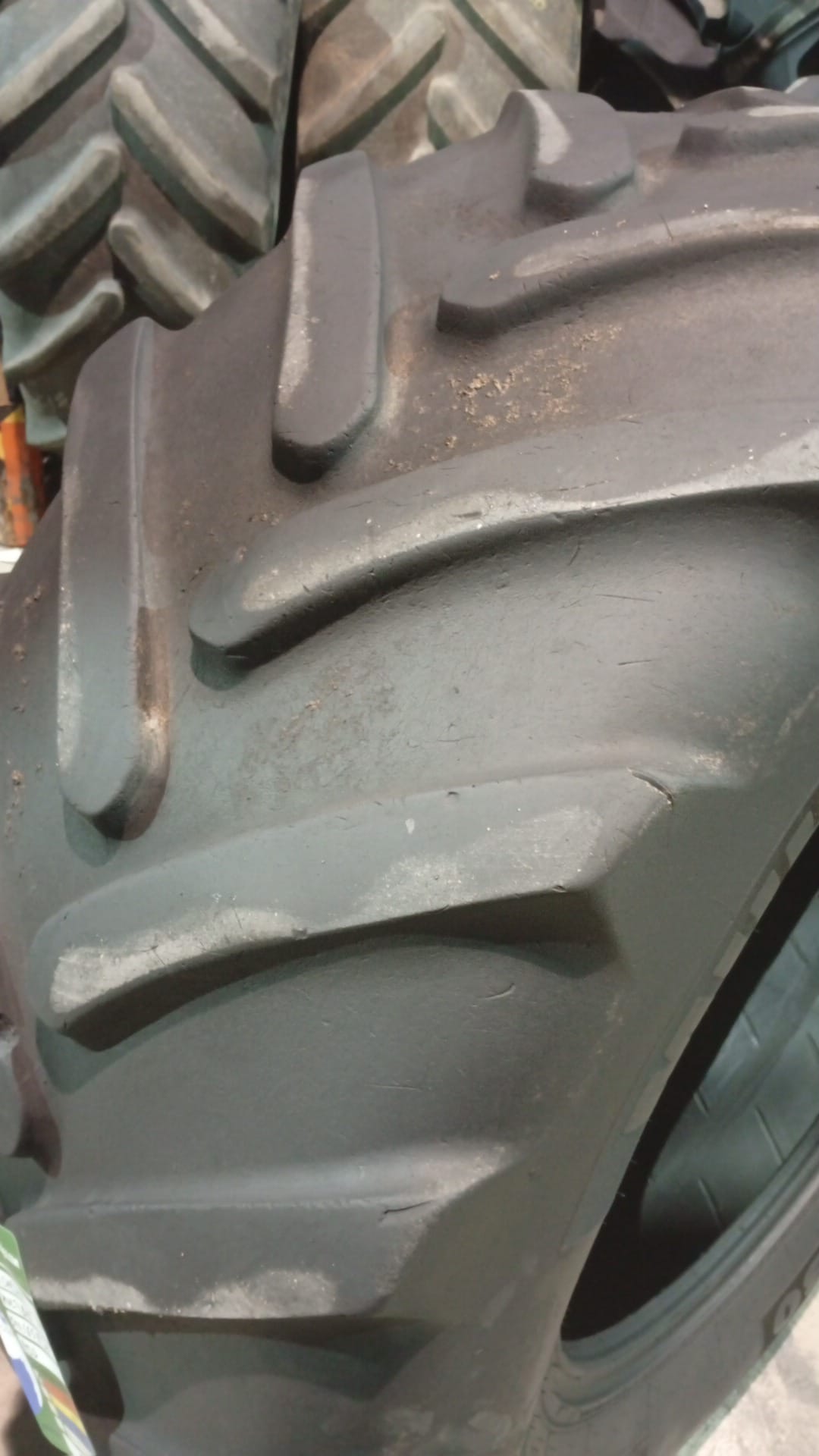 MICHELIN 540/65R30 - Imagen 3