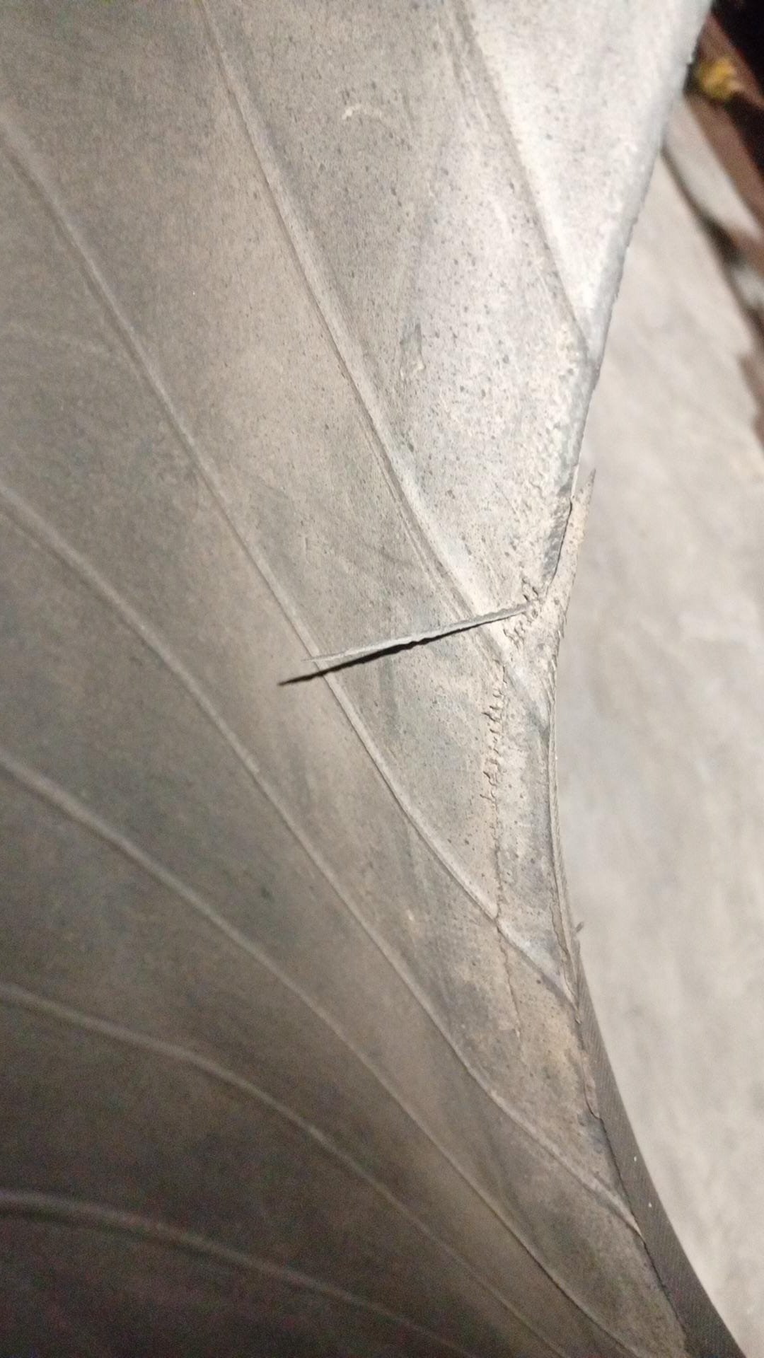 MICHELIN 14.9R24 - Imagen 3