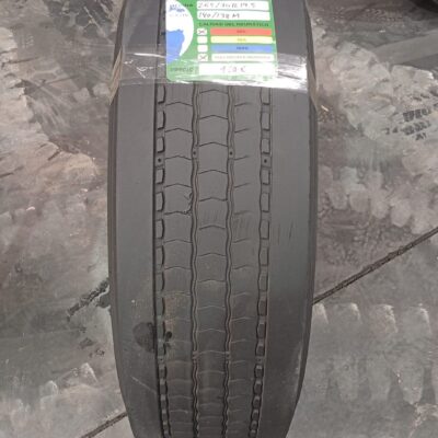 MICHELIN 265/70R19.5