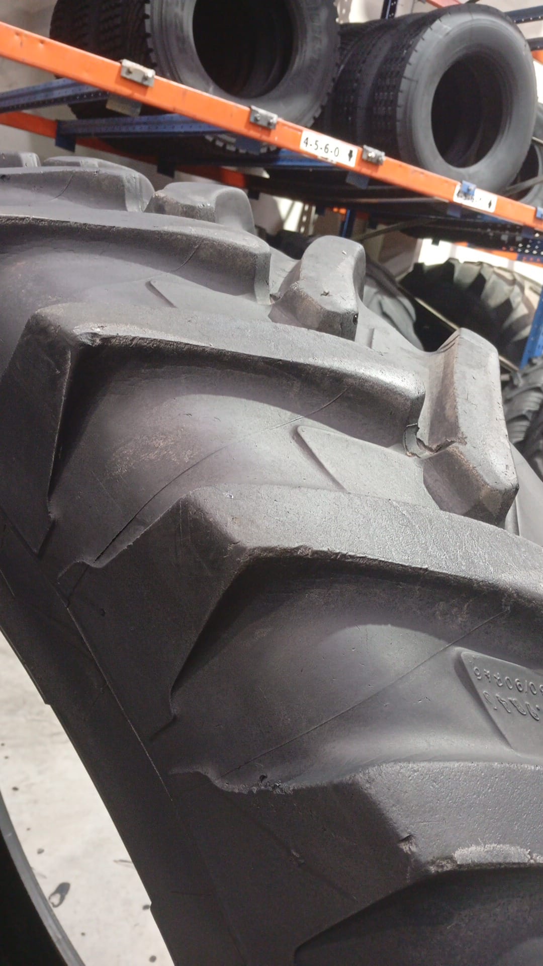 MICHELIN 380/90R46 - Imagen 6