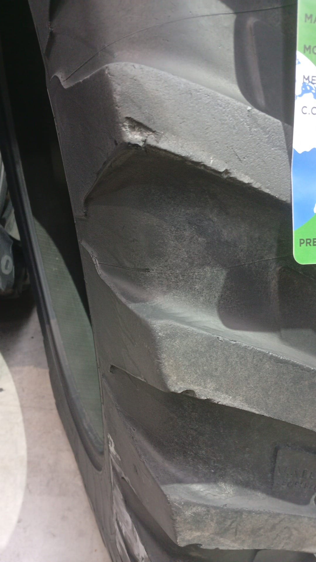 MICHELIN 380/90R46 - Imagen 4