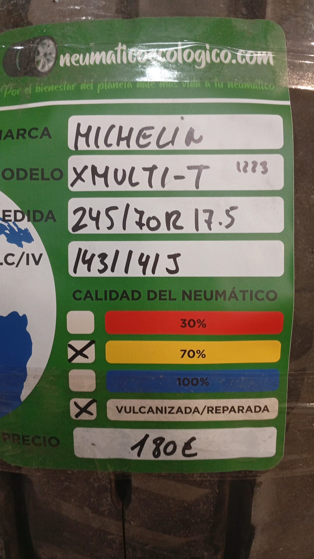 MICHELIN 245/70R17.5