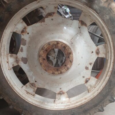 KLEBER 270/95R48 + LLANTAS (JUEGO)