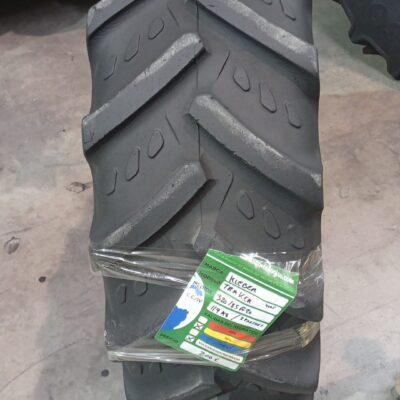 KLEBER 320/85R20