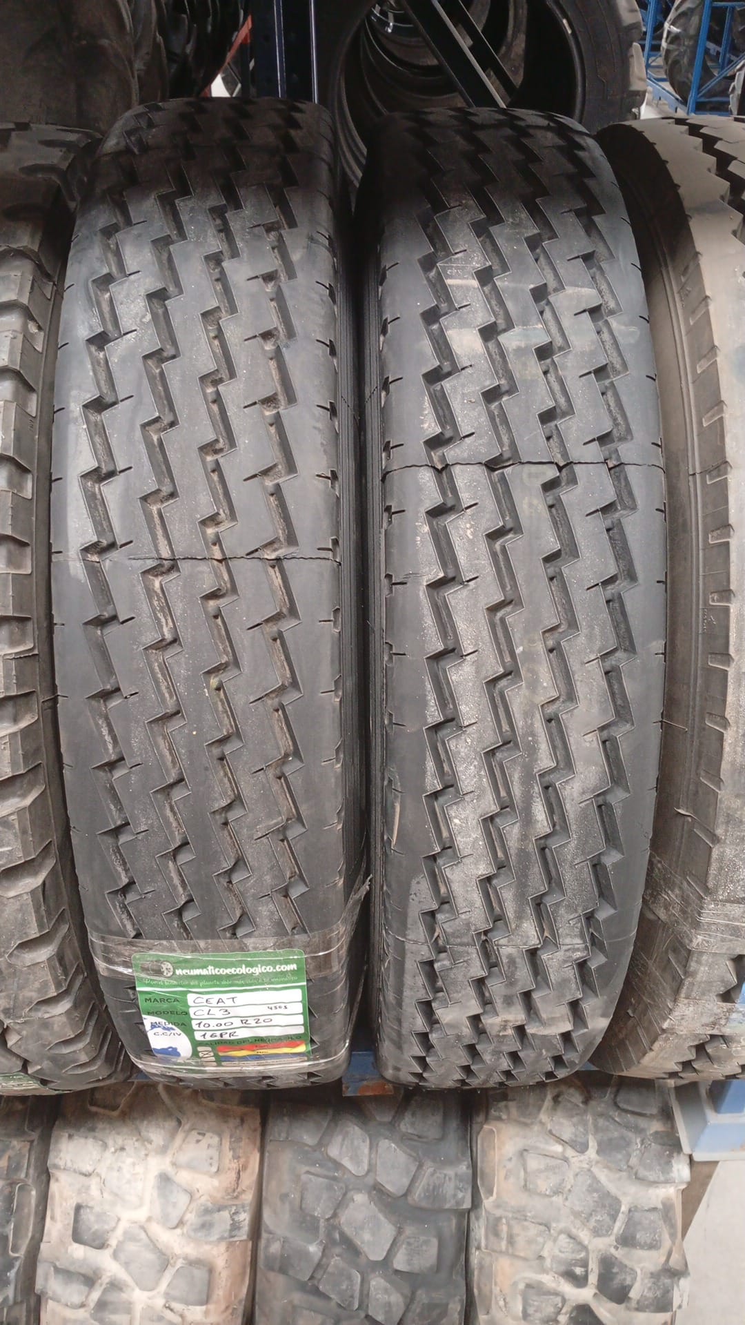 CEAT 10.00R20 - Imagen 2