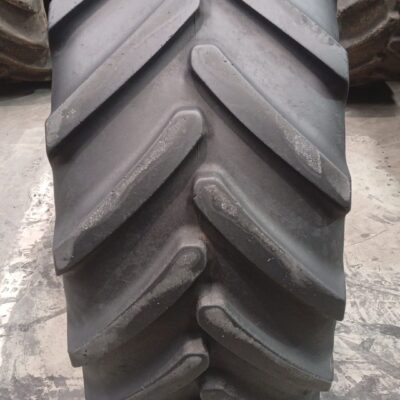 MICHELIN 540/65R28