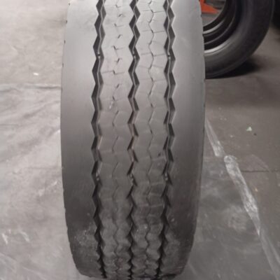 MICHELIN 245/70R17.5
