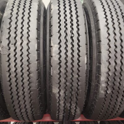 CONTINENTAL 8.25R15