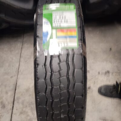 DUNLOP 8.25R20
