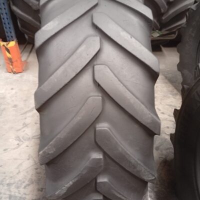 MICHELIN 420/70R28