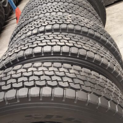 DUNLOP 9.00R20