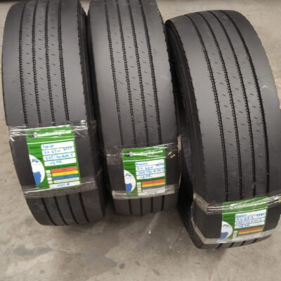 ROADX 265/70R19.5