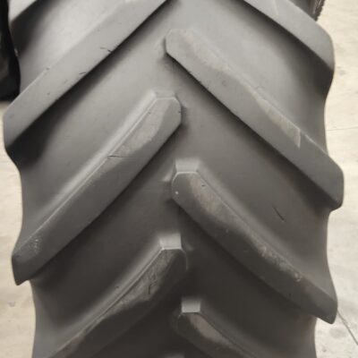 MICHELIN 600/70R28