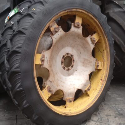 TAURUS 270/95R48 + LLANTA (JUEGO)